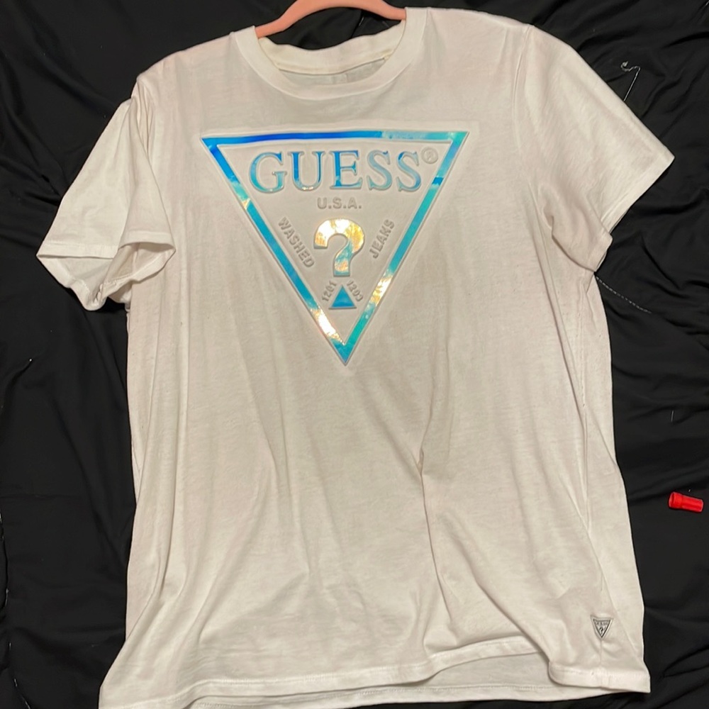 Brand new mens guess t-shirt OPEN TO OFFERS